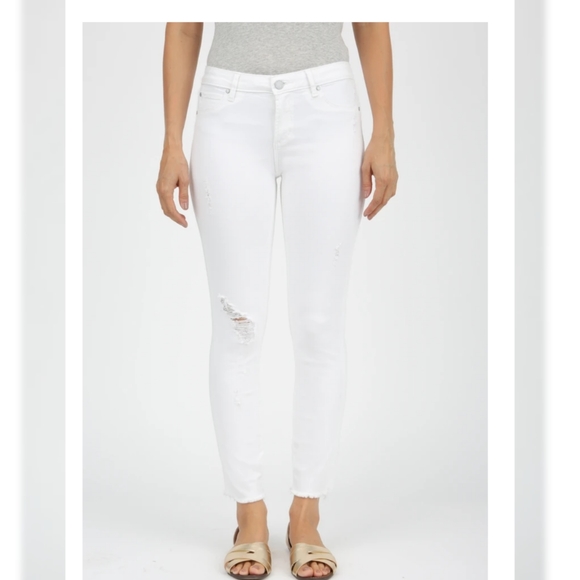 Articles Of Society Denim - NWT Articles of Society Crop Stretch Skinny Jeans